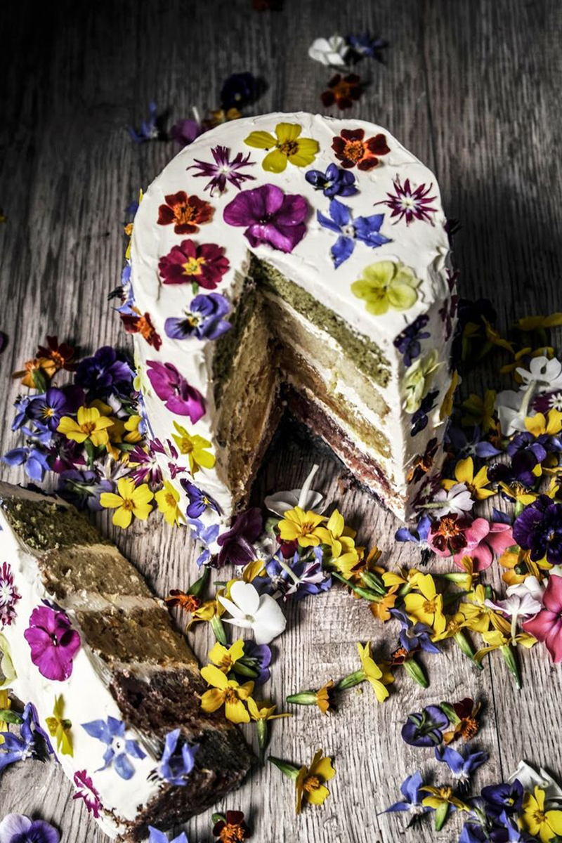 Top 10 wedding cakes uk