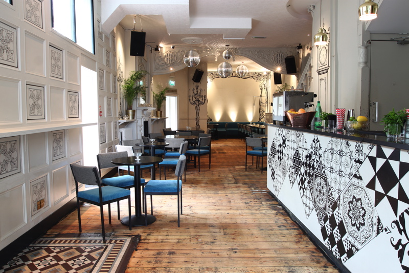 Wedding Venues in North London, London The Dolls House UK Wedding Venues Directory