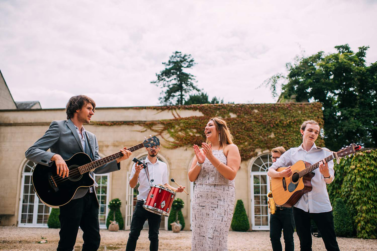 Find Your Wedding Band or DJ with Last Minute Musicians