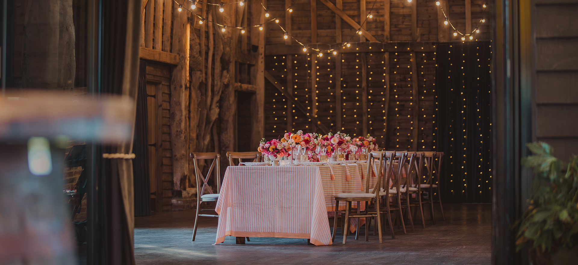 The Barn at Redcoats: An Exclusive Look at this Hertfordshire Barn Wedding Venue