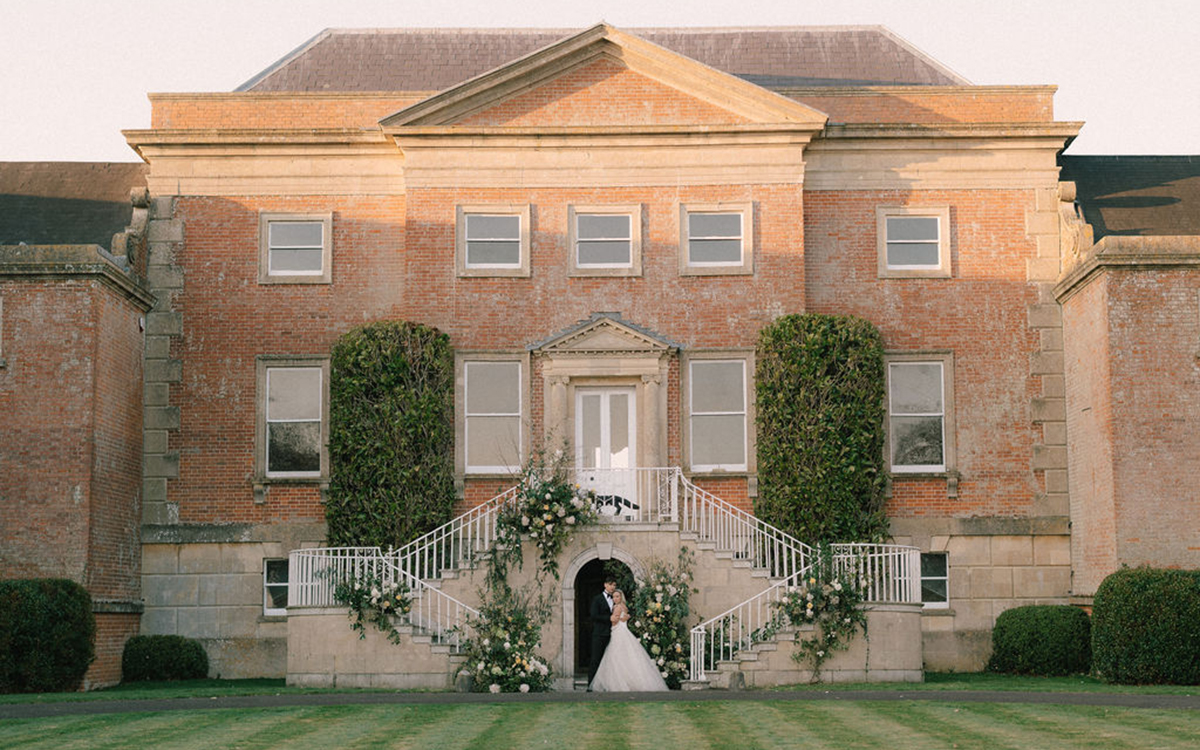 Earnshill House