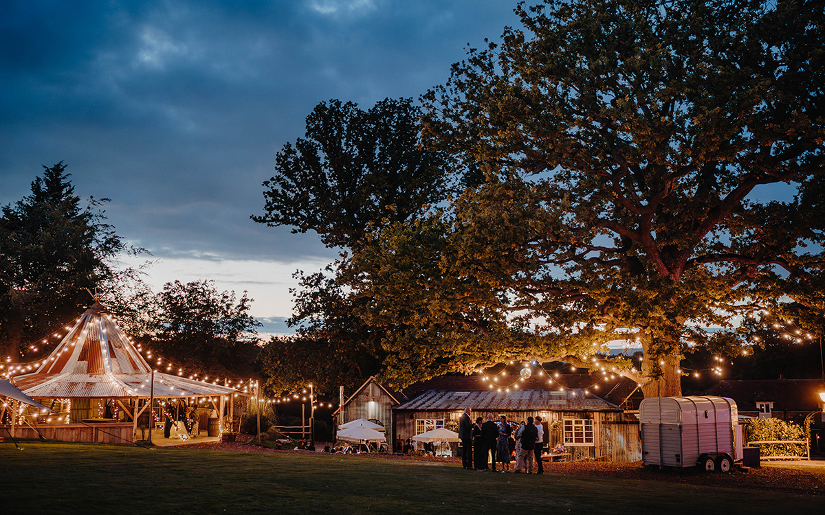 Oak Tree Barn