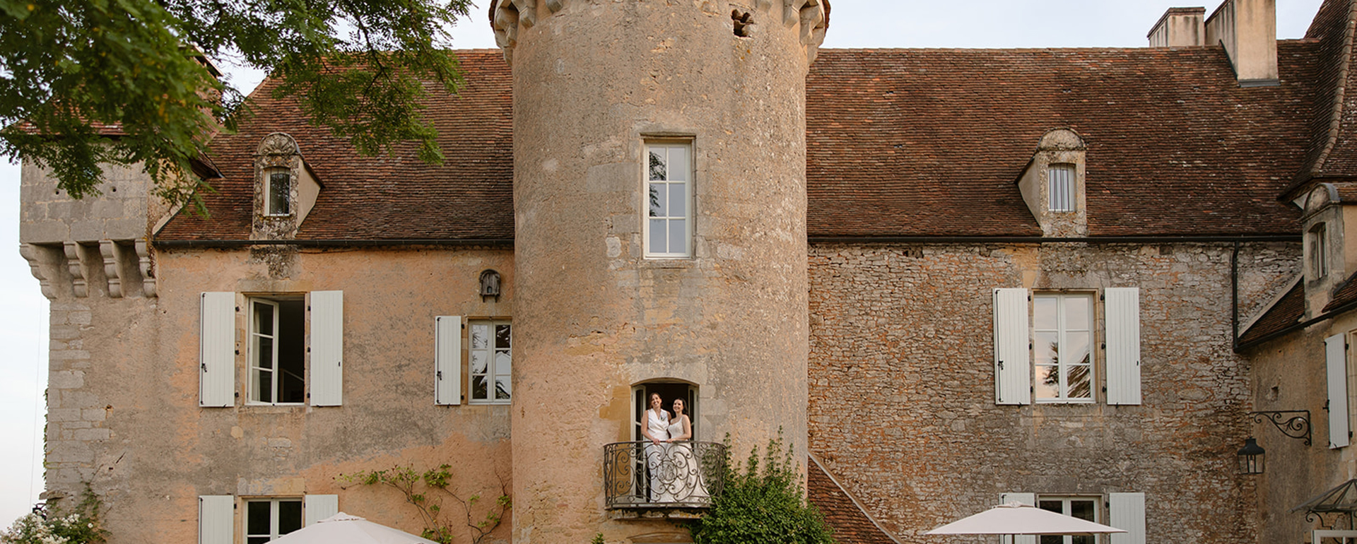 Amber & Sian: A Fairytale Château Wedding in the Dordogne